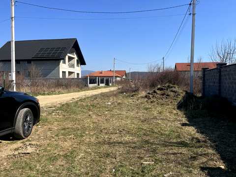 участок по адресу Канальна ул.