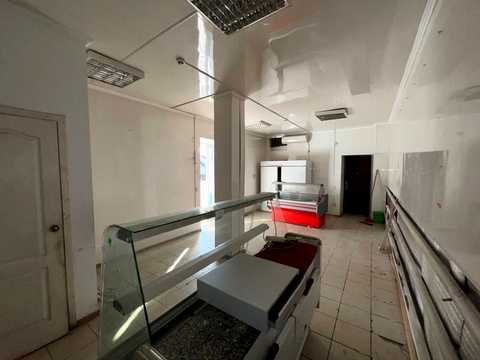комерційна за адресою вул. Короленка, 5