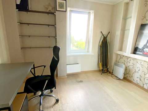 квартира за адресою Автозаводська вул., 93