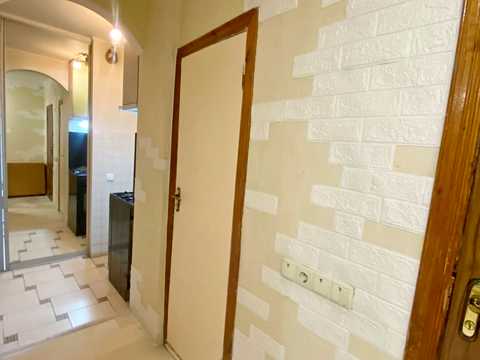 квартира за адресою Автозаводська вул., 93