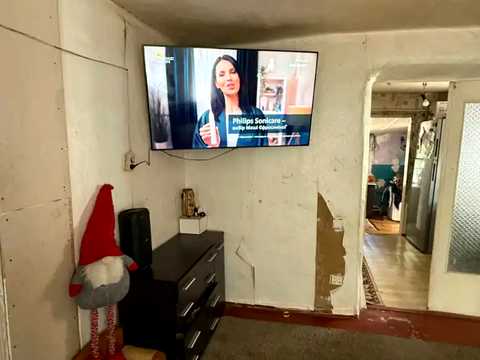 будинок за адресою Дніпрових Хвиль вул. (Осетинська)