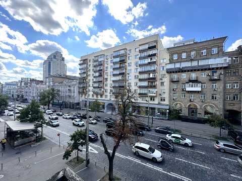 квартира за адресою Велика Васильківська вул. (Червоноармійська), 47