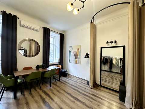 квартира за адресою Велика Васильківська вул. (Червоноармійська), 47