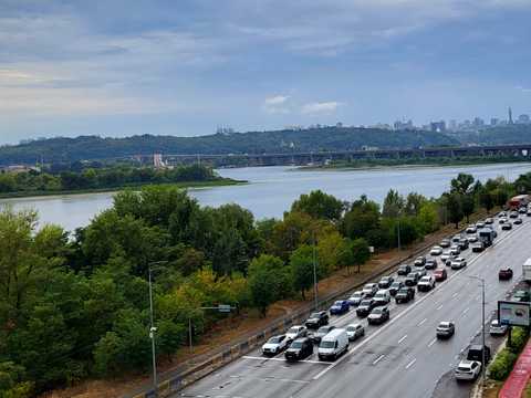 квартира за адресою Дніпровська набережна вул., 17-К