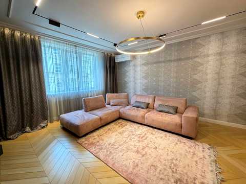 квартира за адресою Межигірська вул., 28