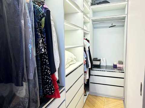 квартира за адресою Межигірська вул., 28
