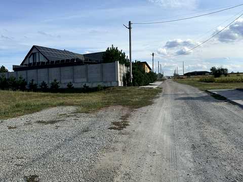 ділянка за адресою с. Братське, Ореховая, 21