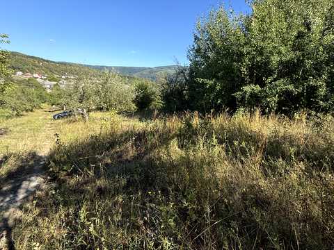 ділянка за адресою с. Кам'яниця, Верхня