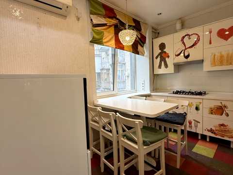 квартира за адресою Митрополита Василя Липківського вул. (Урицького), 40