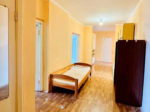 квартира за адресою Анни Ахматової вул., 35