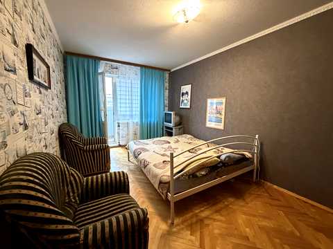 квартира за адресою Ялтинська вул., 15