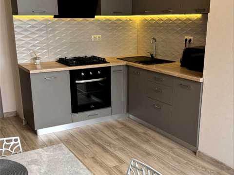 квартира за адресою Юнацька вул., 19