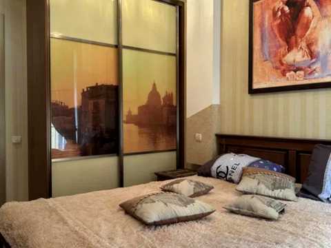 квартира за адресою Регенераторна вул., 4 к5