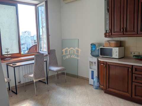 квартира за адресою Київ, Срібнокільська вул., 14-А