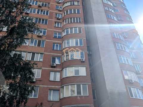 квартира за адресою Київ, Срібнокільська вул., 14-А