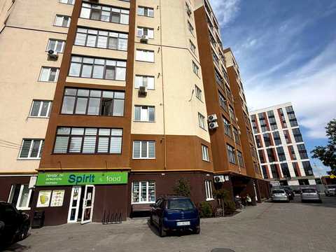 квартира за адресою Дубно, Митрополита Шептицького вул., 1-Б