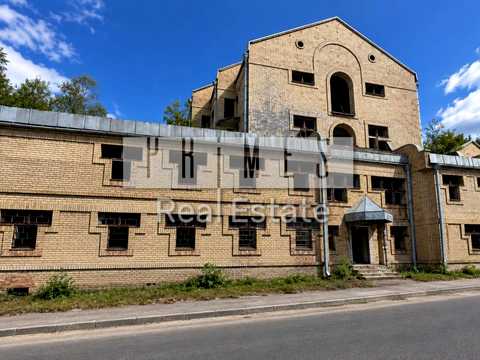 комерційна за адресою Нижньоюрківська вул., 19/25