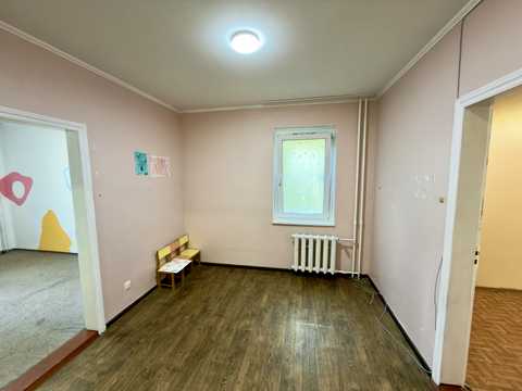 коммерческая по адресу Драгоманова ул., 12