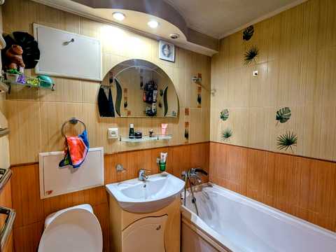 квартира за адресою Чорновола вул., 110
