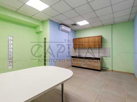 комерційна за адресою Лесі Українки бульв., 34