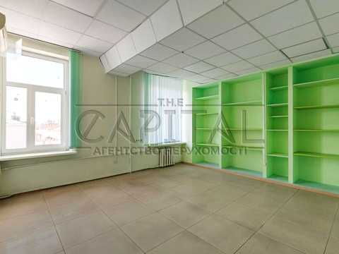 комерційна за адресою Лесі Українки бульв., 34