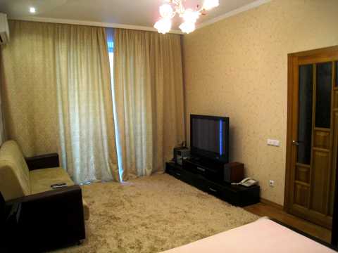 квартира за адресою Почайнинська вул., 44