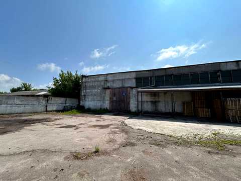 комерційна за адресою Мамсурова вул., 13