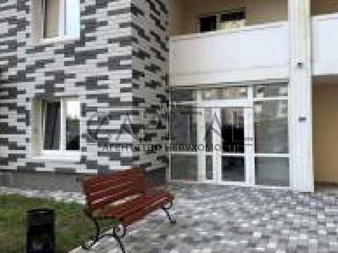 комерційна за адресою Ревуцького вул., 54-А
