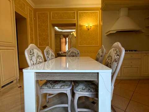 квартира по адресу Крушельницкой ул., 3