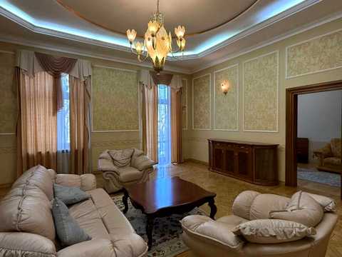 квартира по адресу Крушельницкой ул., 3