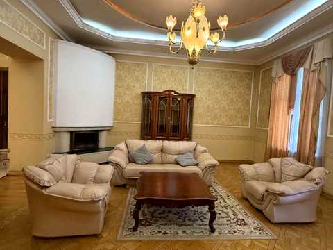 квартира по адресу Крушельницкой ул., 3