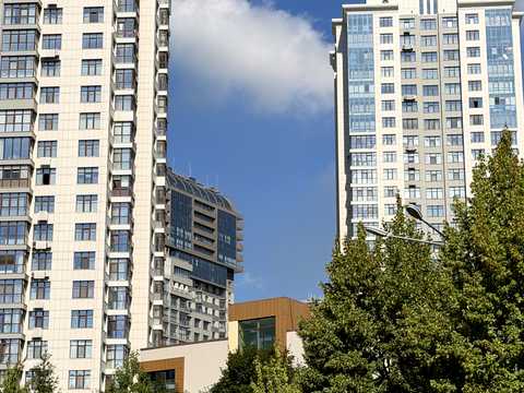 паркоместо по адресу Андрея Верхогляда ул. (Михайла Драгомирова), 11