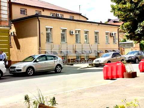 комерційна за адресою Київ, Волоська вул., 3