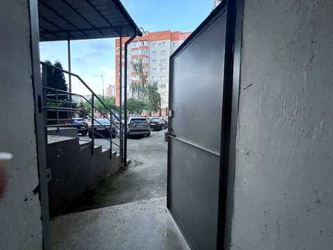 коммерческая по адресу Свободы бульв., 1