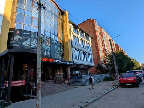 коммерческая по адресу Грушевського просп., 27/27