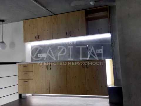 комерційна за адресою Зарічна вул., 1-Б