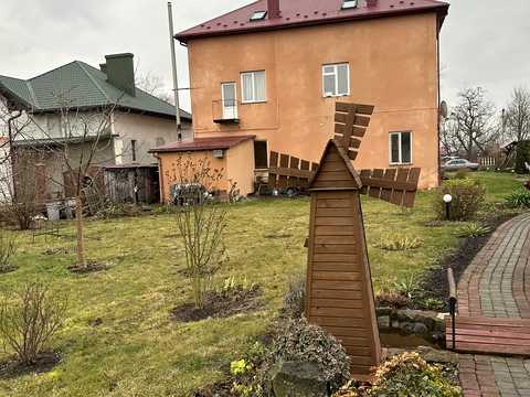 комерційна за адресою стрийська, 36а