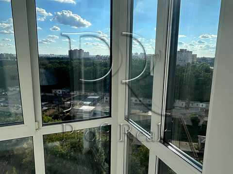 квартира за адресою Любомира Гузара просп. (Космонавта Комарова), 13