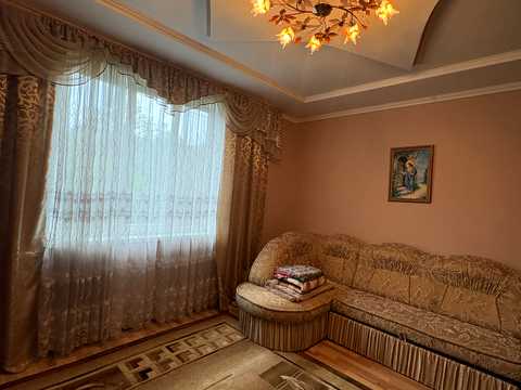 дом по адресу Володимира Івасюка