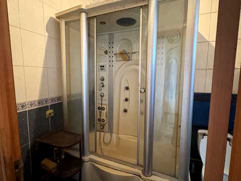 дом по адресу Володимира Івасюка