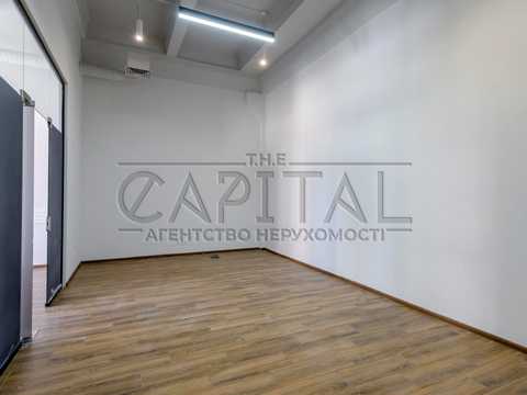 комерційна за адресою Князів Острозьких вул. (Московська), 23