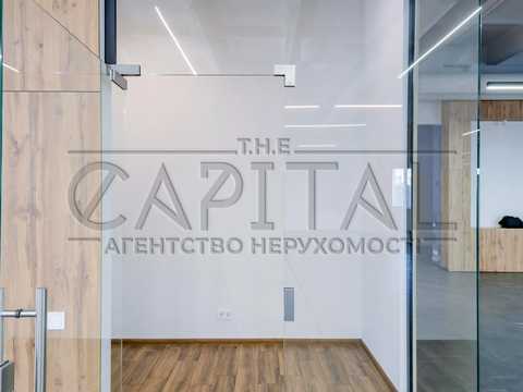 комерційна за адресою Князів Острозьких вул. (Московська), 23