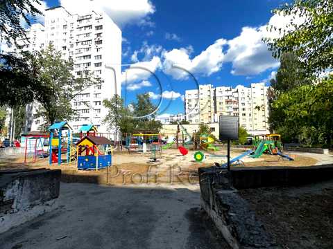 квартира за адресою Миколи Бажана просп., 7-Б