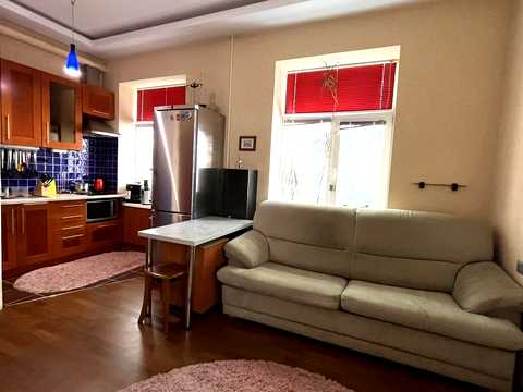 квартира за адресою Євгена Коновальця вул. (Щорса), 23