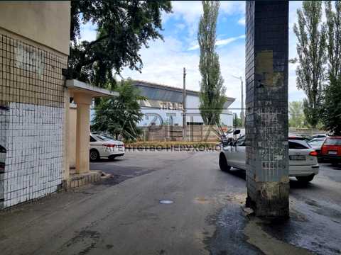 коммерческая по адресу Привокзальная ул., 8