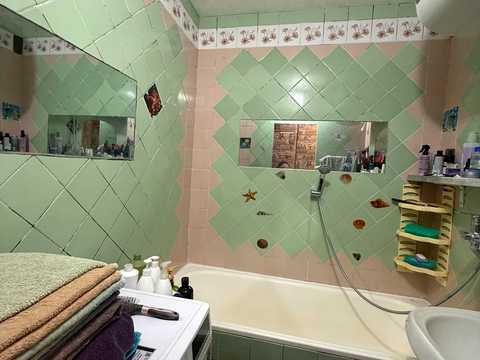 квартира за адресою Ревуцького вул., 44