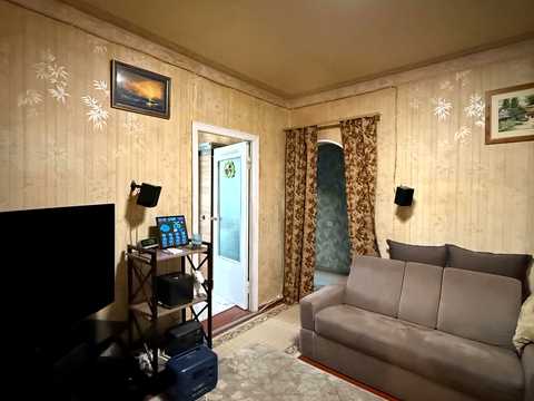 квартира за адресою Ревуцького вул., 44
