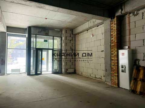 комерційна за адресою Василя Тютюнника вул. (Анрі Барбюса), 37/1