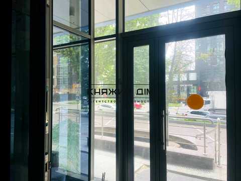 комерційна за адресою Василя Тютюнника вул. (Анрі Барбюса), 37/1