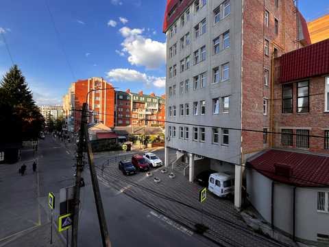 квартира за адресою Шпитальна вул., 6
